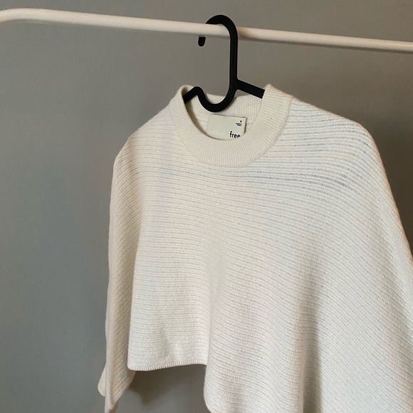 CROPPED WILDRED FREE SWEATER - Picture 3 of 4